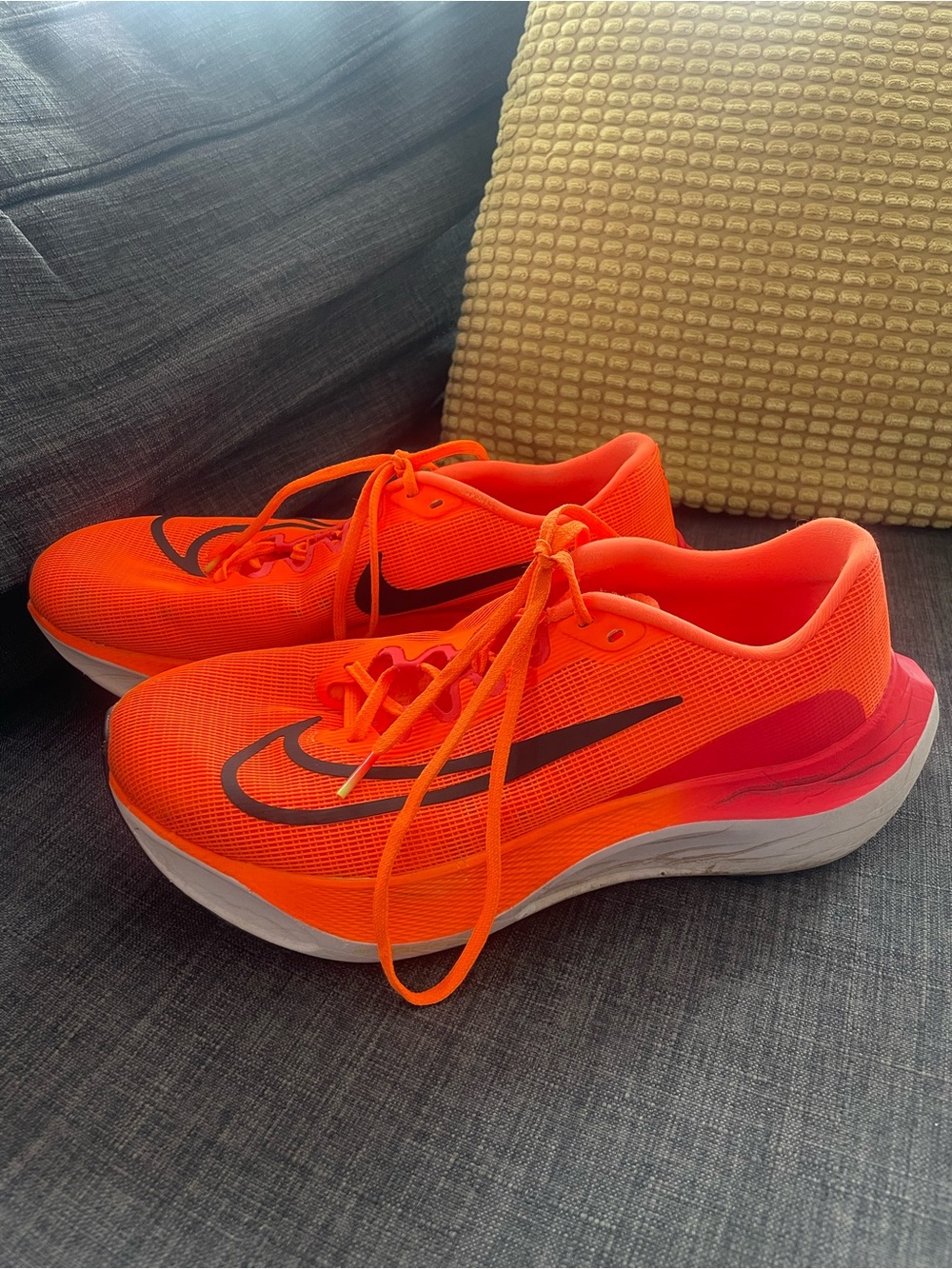 Nike Zoom Fly 5, Size 10